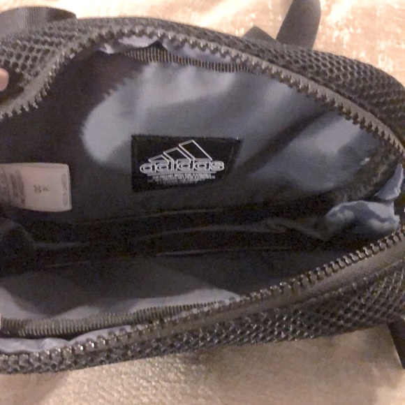 Adidas Fanny Pack New With Tags - Picture 5 of 7